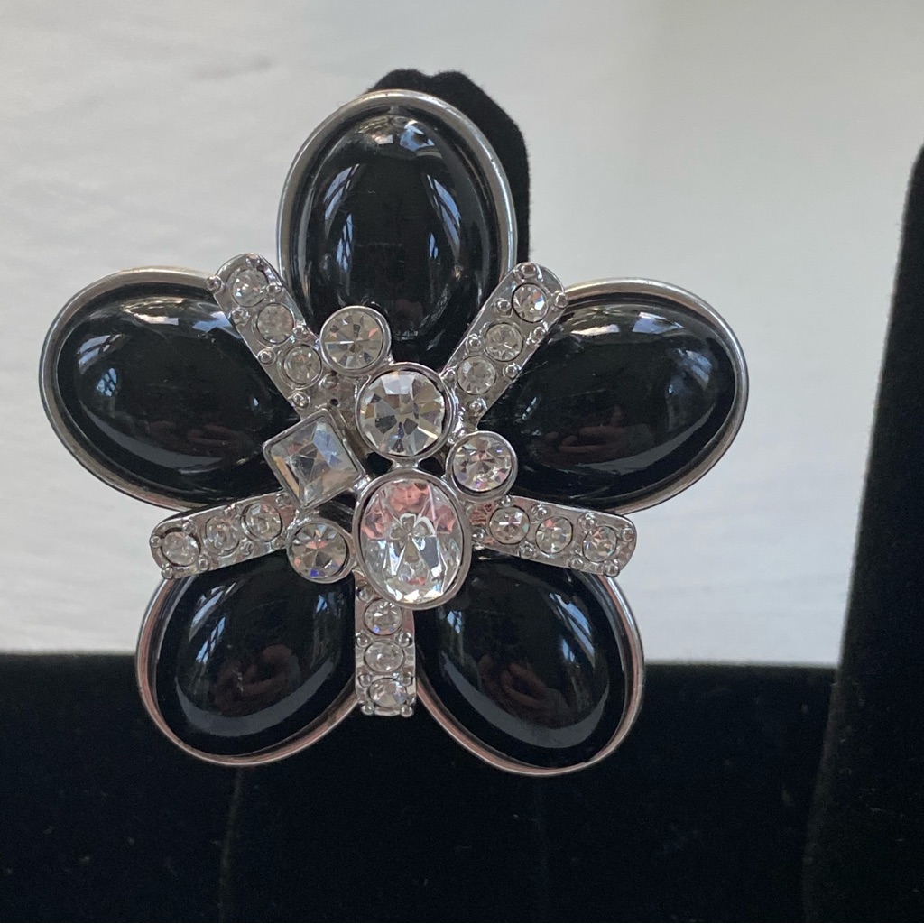 Flower Stretch Ring